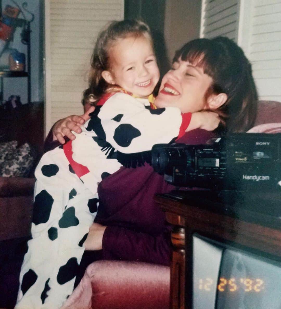 ブリー・ラーソンのインスタグラム：「I love you Momma ❤️」