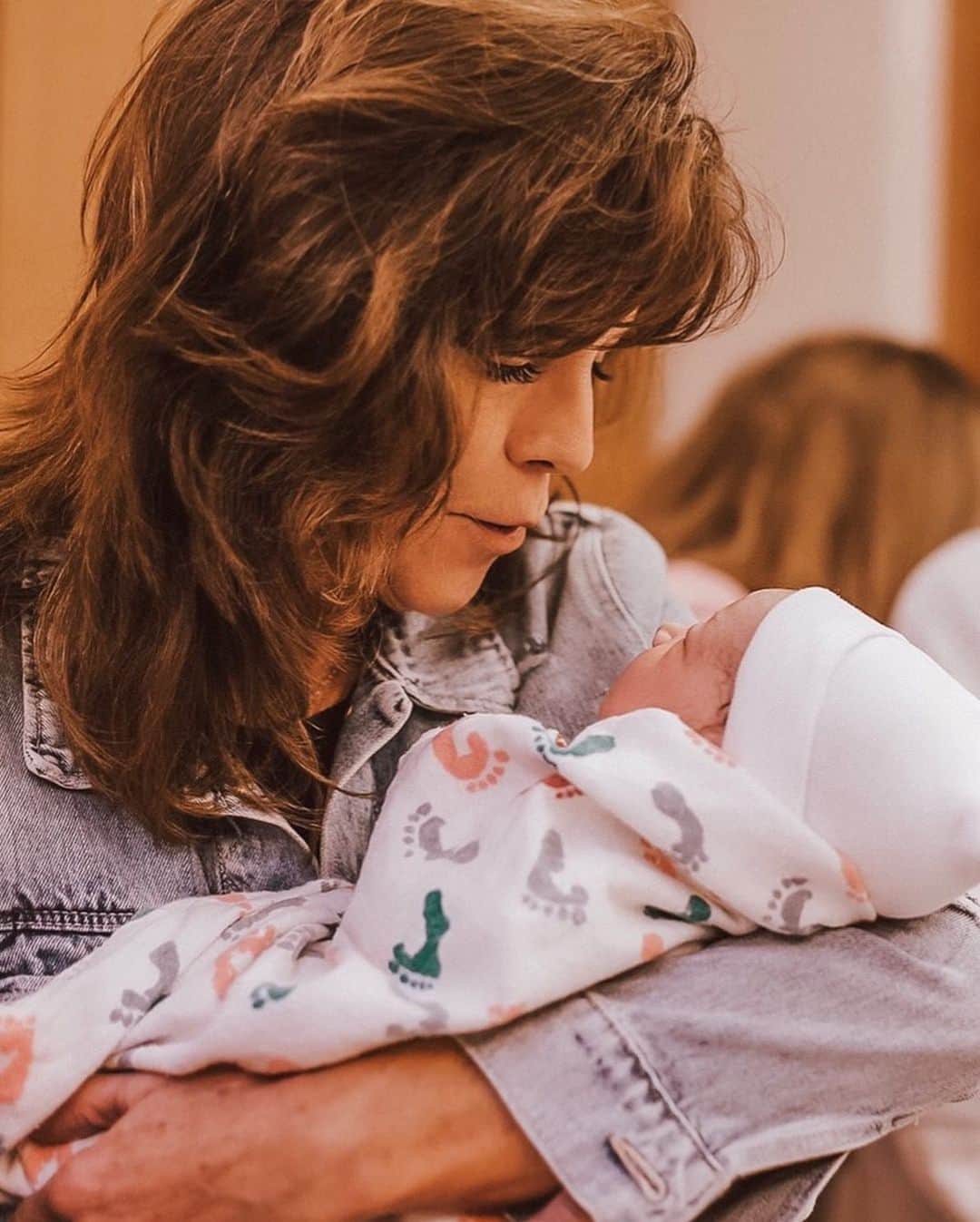 Paige Hathawayさんのインスタグラム写真 - (Paige HathawayInstagram)「HAPPY MOTHER’S DAY to all the amazing mommy’s out there! Becoming a MOM has been one of the greatest blessings in my life. A love I never knew existed until I became one myself. I have a new level of appreciation for moms especially single moms! I know it can be hard having these little ones rely on us and sometimes your world can feel so small but I want to remind you that YOU ARE THE WORLD! You’re their world and there’s nothing like a mother’s love. Being a mom is about learning new strengths that YOU also never knew you had and realizing life doesn’t come with a manual.... it comes with a MOTHER.... CAN I GET AN AMEN!! LOL 😂😘 HAPPY MOTHERS DAY!! #mothersday #newmom」5月11日 10時52分 - paigehathaway