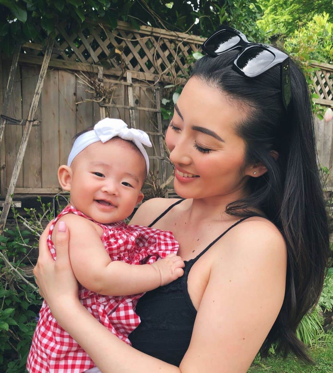 MayaTのインスタグラム：「I love you so much my little princess!!!🦋 Thank you for choosing me as your mommy❤️ Happy Mother’s Day to my mom and all the mothers in the world...☺️#myfirstmothersday」