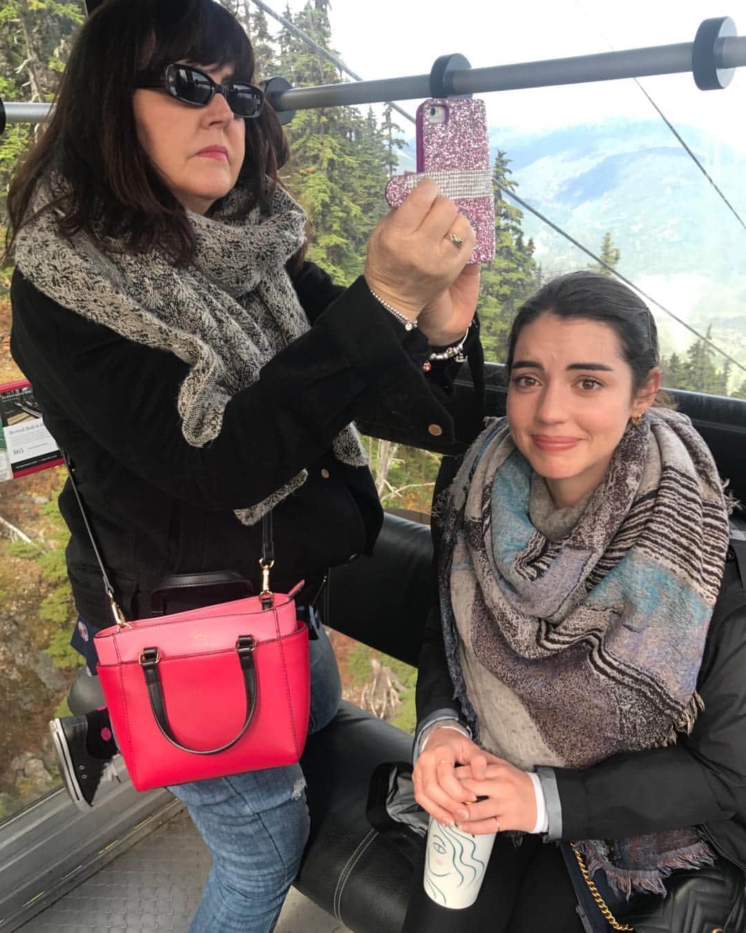 アデレード・ケインのインスタグラム：「Happy Mother’s Day my wonderful, funny, amazing mama. I love you to the stars and the moon and back again. Thank you for always being there for me ♥️ P.S. my mums better at social media than I am」