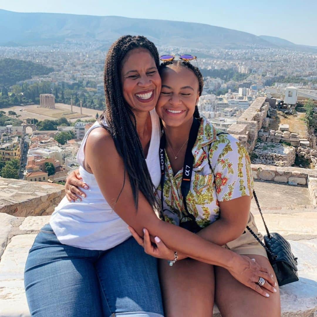 Nia Sioux Frazierさんのインスタグラム写真 - (Nia Sioux FrazierInstagram)「Thank you for showing me how to be strong, confident, and selfless. You are my biggest role model. Happy Mother’s Day. I love you!」5月11日 3時09分 - niasioux