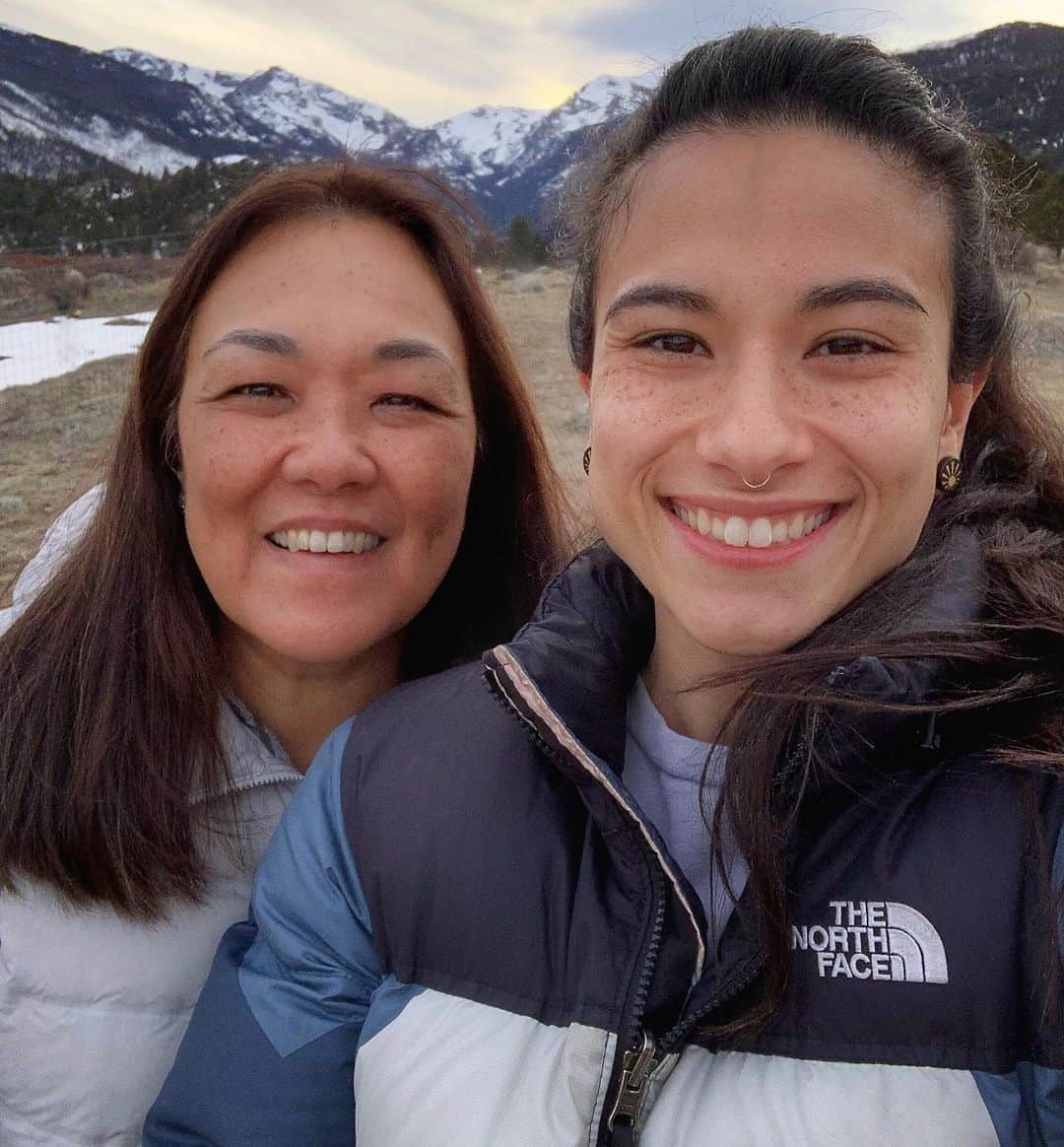 ニーナ・ウィリアムズさんのインスタグラム写真 - (ニーナ・ウィリアムズInstagram)「Shoutout to all the hardworking, easy-going, gentle, tough, laughing, loving mommas out there 💛 Past, present, and future mommas 💛 Momma’s momma’s 💛 and momma-figures 💛 We wouldn’t be here without you. And to MY momma ‼️ I love you!! Thanks for teaching me all the life lessons... turns out you were right about pretty much everything 😉 including the importance of good food 🥰 Miss you! ❤️❤️ @christinegluke」5月11日 3時41分 - sheneenagins
