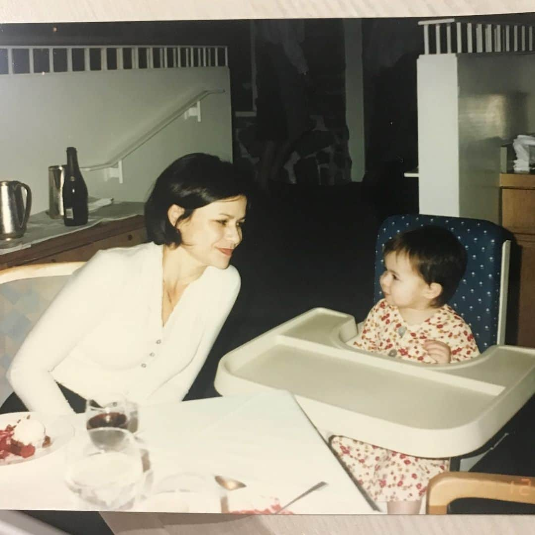 ミランダ・コスグローヴさんのインスタグラム写真 - (ミランダ・コスグローヴInstagram)「Happy Mother’s Day!」5月11日 4時10分 - mirandacosgrove