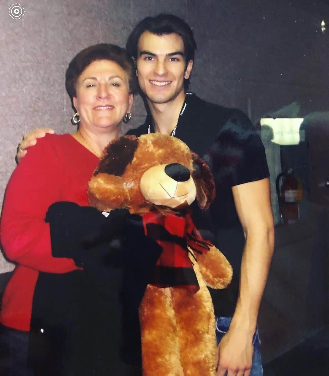 エリック・ラドフォードのインスタグラム：「Happy Mother’s Day!! I love you Mom!  #mothersday #thankyou #thebest」