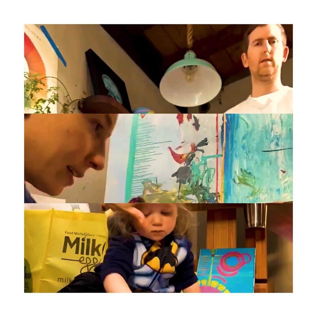 ジェシー・カーマイケルのインスタグラム：「Grateful beyond all words for the incredible mothers in my family. These three and all the generations past. The latest @2minutemovies collaboration is with my love @taralank who has deepened my experience of love times infinity +1 xoxxoxooxoxoxooxox go check it out!」