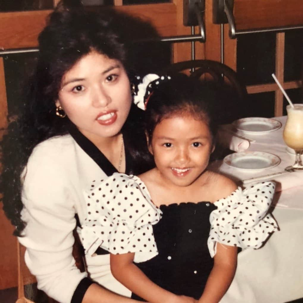 伊藤由奈のインスタグラム：「💝Happy Mother’s Day!!💝Thank you Mom, there aren’t enough words to express how much I love and appreciate you!💗and thank you for always getting me those fancy, frilly dresses I insisted on wearing as a kid!😂👗#brat #lol #mom #loveyou #mothersday #daughter #family #always」