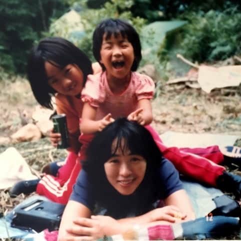 上田ユキエさんのインスタグラム写真 - (上田ユキエInstagram)「Happy Mother’s Day. Me and Mom.  末っ子で一番心配と迷惑をかけてきた私の、いつも絶対味方になってくれてきた母。恩返ししきれない。もっと長生きしてね。 #mom #happymothersday #母」5月11日 6時09分 - yukie_ueda