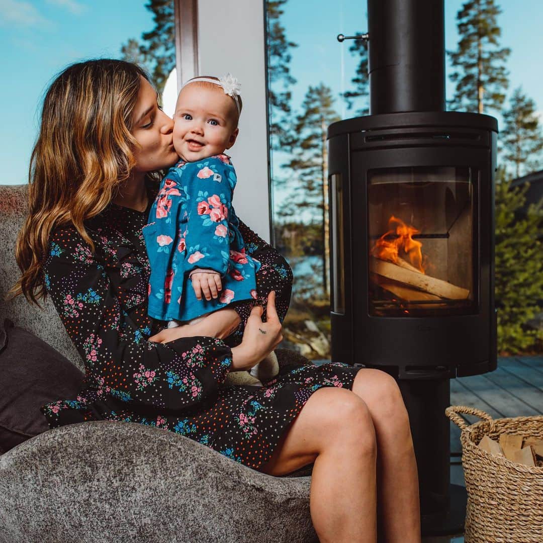 チャチー・ゴンザレスのインスタグラム：「Just a little more Mother’s Day and Bean girl spam ❤️😍 today was perfect.」
