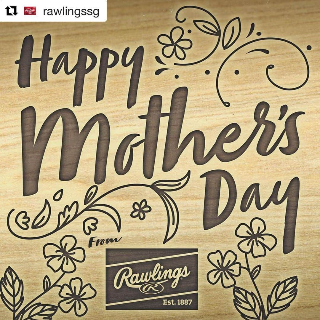 Rawlings Japanさんのインスタグラム写真 - (Rawlings JapanInstagram)「#Repost @rawlingssg with @get_repost ・・・ We appreciate all the baseball and softballs moms out there, and every other mom crushing it this quarantine. From our family to yours, Happy Mother's Day! 🌸 #TeamRawlings #Baseballislife #BaseballMoms #MothersDay #BaseballMomsRock #MomLife  #MomLifeisTheBestLife @rawlings_japan_llc」5月11日 7時19分 - rawlings_japan_llc