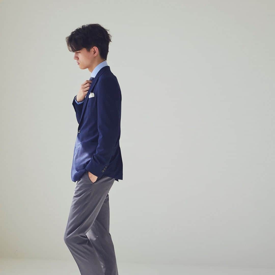 SUIT SELECT スーツセレクトさんのインスタグラム写真 - (SUIT SELECT スーツセレクトInstagram)「これからのクールビズに最適。選べる2パンツスーツ。 ・ SUIT ¥28,000 / SHIRT ¥3,800 / TIE ¥2,800 (すべて税別) ・ ・ ・ #suit #スーツ #suitselect #スーツセレクト #スーツのある日常 #LEO ・ #メンズ #メンズファッション #メンズコーデ #ビジネス #シャツ #ストレッチ ・ #fashion #ootd #outfit #mens #mensfashion #menscode #2020 #2020ss #ss #bussines #shirt #supernoniron #stretch #softtouch #slim #4S」5月11日 9時00分 - suitselect_japan_official