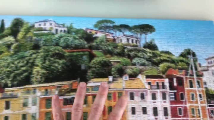 ヒュー・ジャックマンのインスタグラム：「🧩 🇮🇹 ❤️」