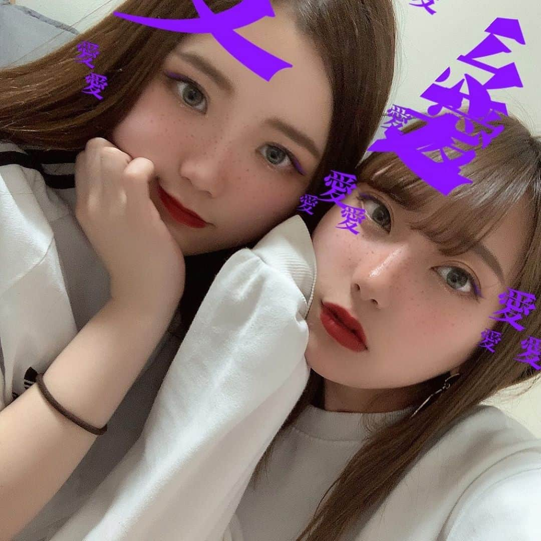 ゆいちょすのインスタグラム：「愛愛愛愛愛愛💜💜この加工すき」