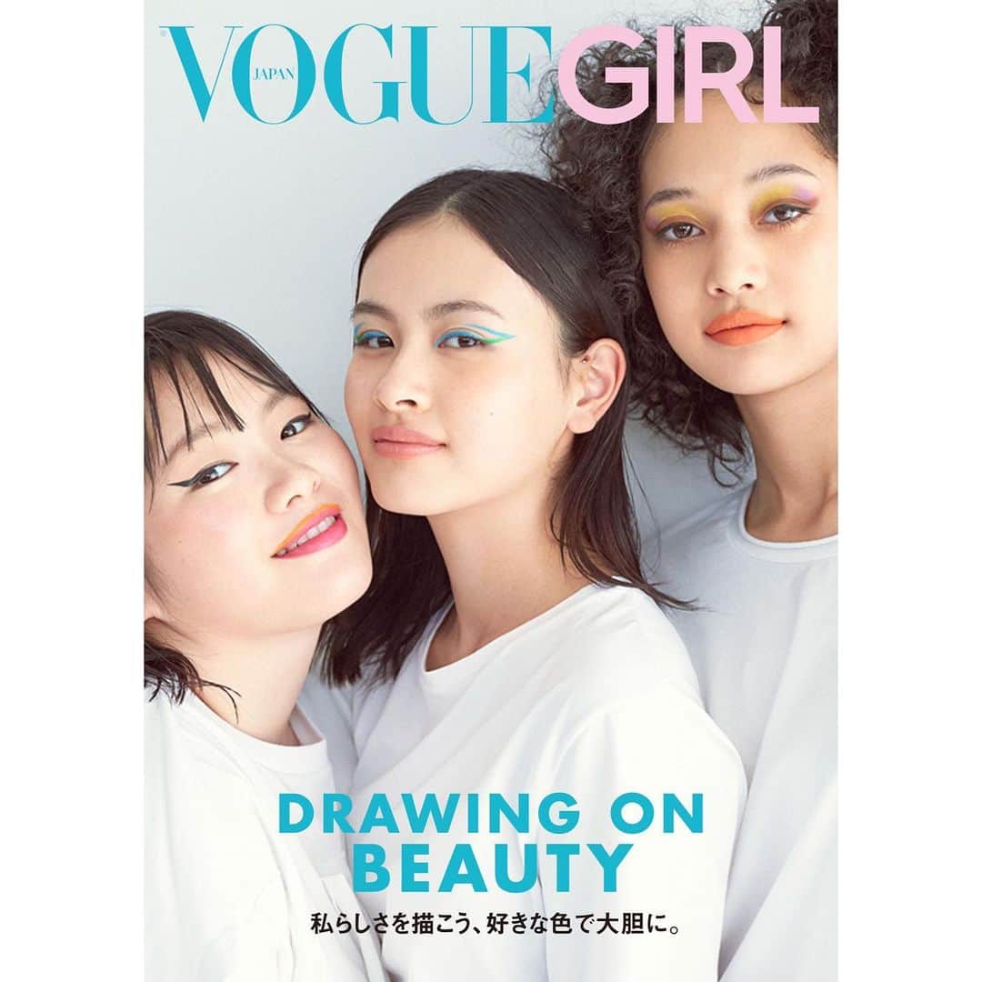 VOGUE GIRL JAPANさんのインスタグラム写真 - (VOGUE GIRL JAPANInstagram)「新生KANEBOから発売されたドローイングシリーズは、色とりどりのクレヨンで描くように、自由で多様な美しさを引き出してくれる🎨 クリエイティブなマインドを刺激する2色一体のデュアルペンや、自分だけの造形印象をクリエイトできるペンシルなど🍒ノールールで、感性の赴くままに「私らしさ」を描こう🌈　本日よりkanebo取り扱い店舗で冊子の配布がスタートします😘 @kaneboofficial #kanebo #カネボウ  #vgpromotion MODELS: @lala__takahashi  @tomitamiu  @aria_polkey  PHOTO: @osamuyokonami  VIDEO: @keita_kawa1107  STYLING: @mana.snow  HAIR: @tada.keiko  MAKE-UP: @rieshiraishi1220  WRITER: @cazuco」5月11日 12時06分 - voguegirljapan