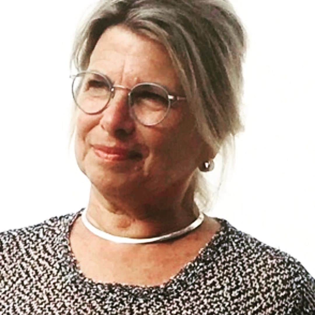 ガブリエル・マクトのインスタグラム：「Happy Mothers Day @suzinkee if it weren’t for you I wouldn’t have had this life. So grateful for all that you have provided me and so many that have looked up to in similar ways....#love #family #vaunch #puzzles #allofit #iloveyou」