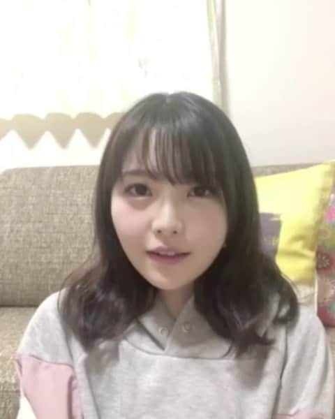麻倉もものインスタグラム：「答えは、「好き」でした〜！ 「ドラえもんのうた」の歌詞、 「アン　アン　アン　とってもだいすきドラえもん」 「アン(あんこ)を取ってもだいすき」 ともとれるからだそうです😆🍀 よく考えつくね〜！ 私はあんこを取ったらそれはもうどら焼きじゃないと思います😊  #もちょクイズ #もちょ10 #麻倉もも #オンラインもちょ」