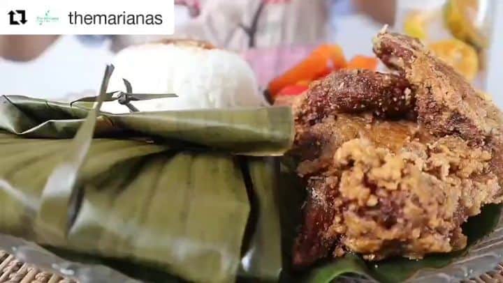 のインスタグラム：「今日は #ChowMarianas の優勝動画をご紹介します！🤙🏼✨ . Amazing video done by our winner @casadehidalgo 🏅🎉 . 動画を見ながらぜひ料理にチャレンジしてみてくださいね。 そして、マリアナや南国を感じられる料理を作ったら👇👇のタグで皆にシェアしちゃおう💕 . 🏝おうちでマリアナ キャンペーン🏝 #おうちでマリアナ #StayHomeMarianas . . #サイパン #テニアン #ロタ島 #マリアナ #料理動画 #料理 #海外飯 #お家ご飯 #おうちご飯 #島暮らし #saipan #tinian #rotaisland  #northernmarianaislands  #cookingvideos  #暮らしを楽しむ  #recipevideos  #islandlife  #yammy #プレゼントキャンペーン は5/31まで！ #familycooking #夏を先取り」
