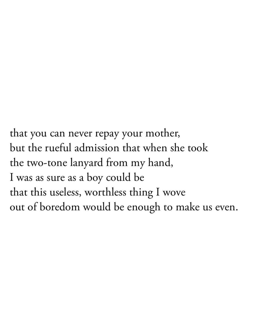 サラ・ラファティさんのインスタグラム写真 - (サラ・ラファティInstagram)「Happy Mother’s Day, Mom. 😘 #thelanyard #billiecollins.」5月11日 14時11分 - iamsarahgrafferty