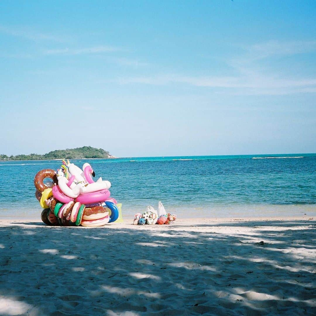 バイトゥーイ・ズワピットさんのインスタグラム写真 - (バイトゥーイ・ズワピットInstagram)「🐠🥥🏝🌞 . #contaxt3 #portra400 #zvpfilms #ZuvapitSnap  #ZVPvacation #samuiisland #samuithailand」5月11日 14時50分 - iiitoei