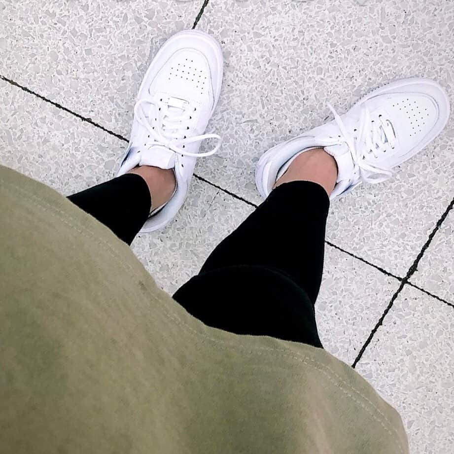 Chiharuのインスタグラム：「最近、一周回ってAIRFORCE1がアツイ😍実に良い♡ . #airforce1  #airforce1low #airforce1shadow  #airforcegirls  #nikeairforce1  #スニーカー好きな人と繋がりたい  #スニーカー女子」