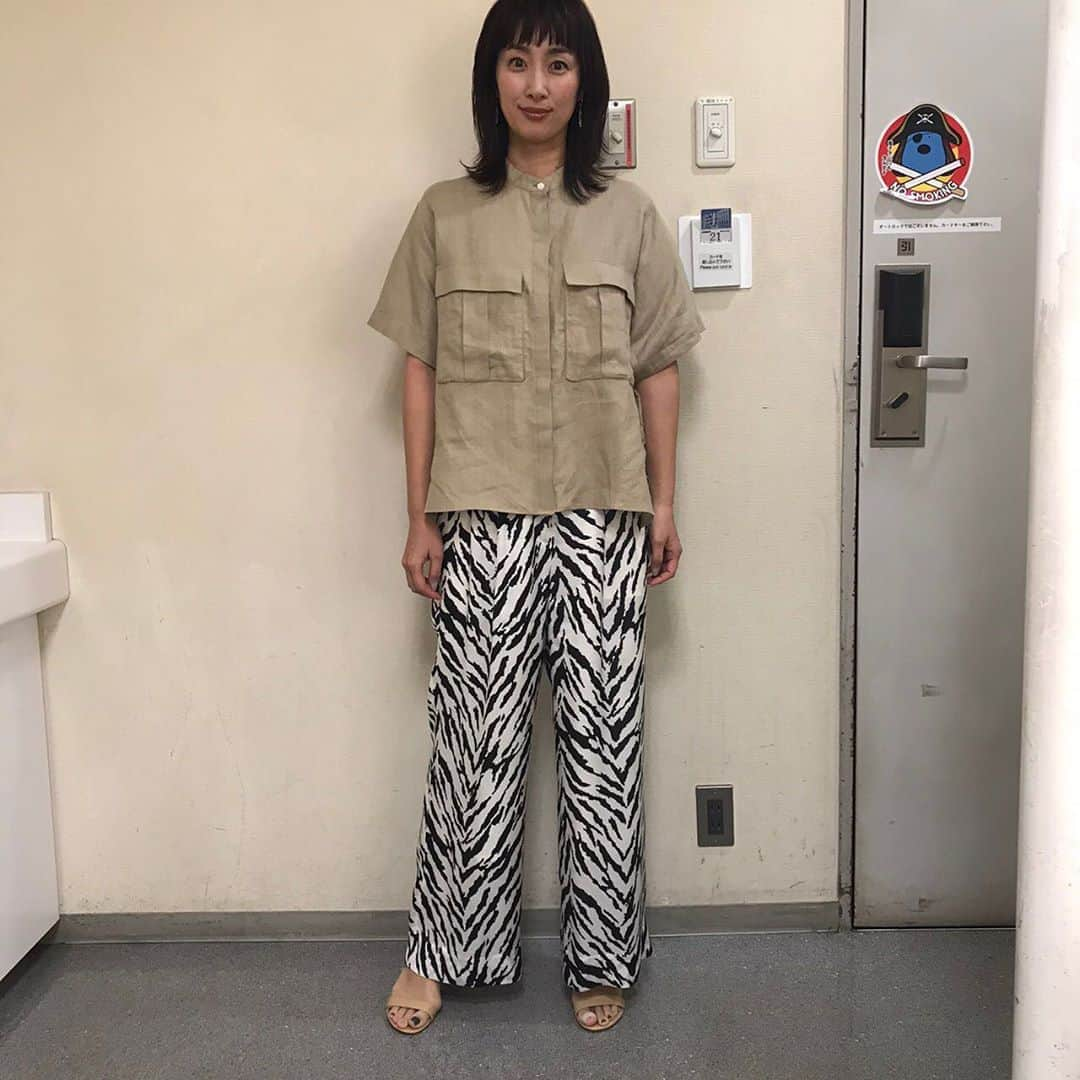 坂下千里子さんのインスタグラム写真 - (坂下千里子Instagram)「ノンストップ衣装 . シャツ @apupil_officia  パンツ @jane____smith」5月11日 15時44分 - chiriko_sakashita_official