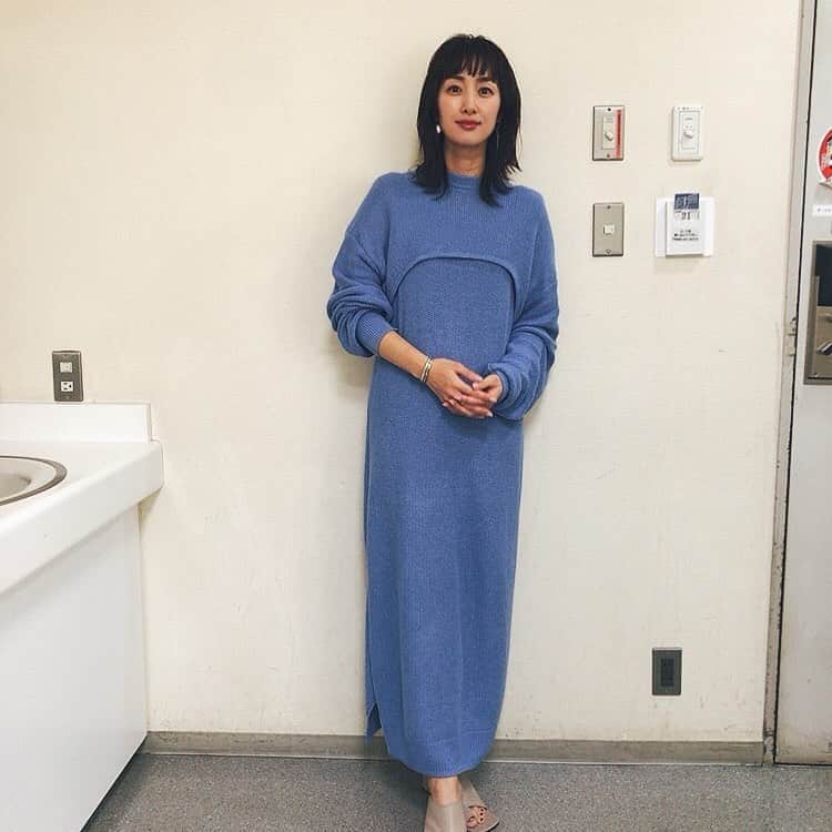 坂下千里子さんのインスタグラム写真 - (坂下千里子Instagram)「ノンストップ衣装 . ワンピース、サンダル . @jane____smith」5月11日 15時46分 - chiriko_sakashita_official