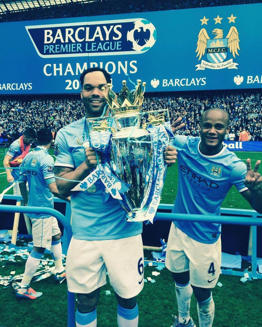 ジョリオン・レスコットさんのインスタグラム写真 - (ジョリオン・レスコットInstagram)「#onthisdayinfootball ✌🏽Premier League Champions 13/14 ✌🏽 - Crowned Champions on the final day of the season. What a day. What a team. - #champions #premierleague #mancity #onthisday」5月11日 17時00分 - joleonlescott