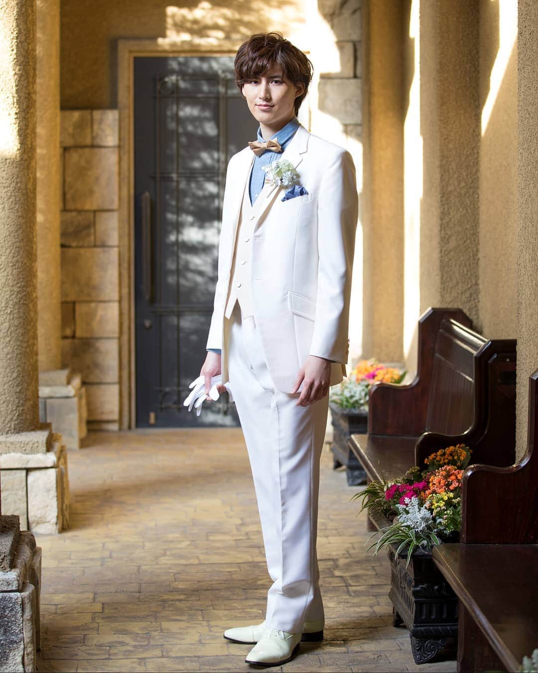 結婚式場　仙台 パレスへいあんさんのインスタグラム写真 - (結婚式場　仙台 パレスへいあんInstagram)「. #プレ花婿 ① 「オレは主役じゃないから」なんて 新婦様を引き立てようと消極的なことおっしゃっていませんか  だからこそ積極的に ステキなスタイリングでお互いを引き立て合うことができるんですよ ｺｰﾃﾞｨﾈｰﾄは実は二人が並んだ時に 完成するんです✨  ぜひ二人で悩んで決めてくださいね . . . ~~寄り添い、創る、おふたりの歴史~~ . . . . . お電話やメールでのご相談も承っております お問い合わせはﾌﾟﾛﾌｨｰﾙのﾘﾝｸからﾎｰﾑﾍﾟｰｼﾞへ✨ . . . #パレスへいあん #結婚式っていいね #挙式#披露宴会場#結婚式#仙台式場 #会場見学#式場探し #結婚式準備#ブライダルフェア #仙台花嫁#プレ花嫁#東北花嫁#宮城花嫁 #2020秋婚#2020冬婚#2020結婚 #2021春婚#2021夏婚#2021結婚 #love#happy#wedding#groom」5月11日 17時07分 - palace.heian