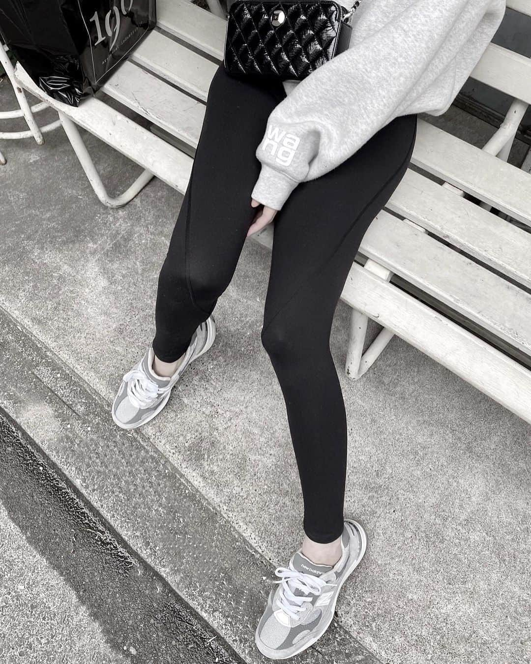 丸林広奈さんのインスタグラム写真 - (丸林広奈Instagram)「🖤 #ootd #newbalance」5月11日 17時16分 - hironamarubayashi