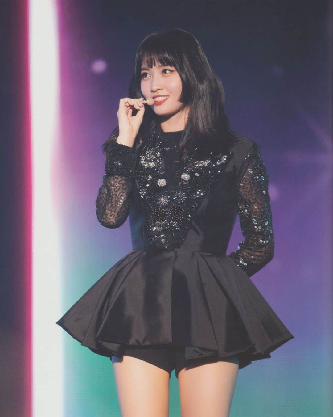 モモさんのインスタグラム写真 - (モモInstagram)「♡ [Scans] 200509 - TWICELIGHTS DVD Photobook Scans -  #MOMO #트와이스 #모모 #平井もも #もも #TWICE ©tsanat」5月11日 17時20分 - momojype