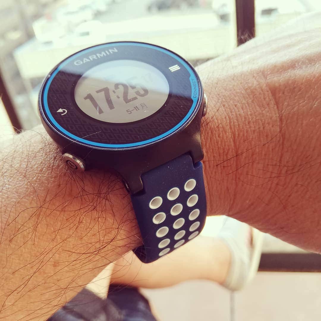 松本隆博のインスタグラム：「。 GARMINのベルト替えた (^-^) 3キロ走れた記念(^_^) …少しづつ少しづつ もちろん細心の注意 払いながらムクムク活動 していきたい^^;ヽ(*´∀｀)ノ 明日こそは！…いややはりまだ 3キロだな💦（笑）」