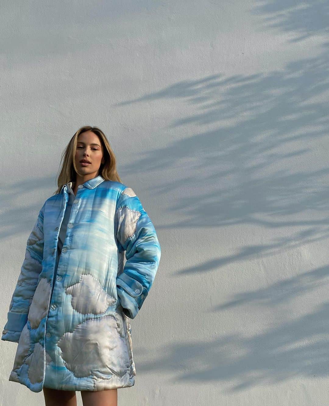 Mathilde Goehlerのインスタグラム：「Somewhere in the clouds ☁️」