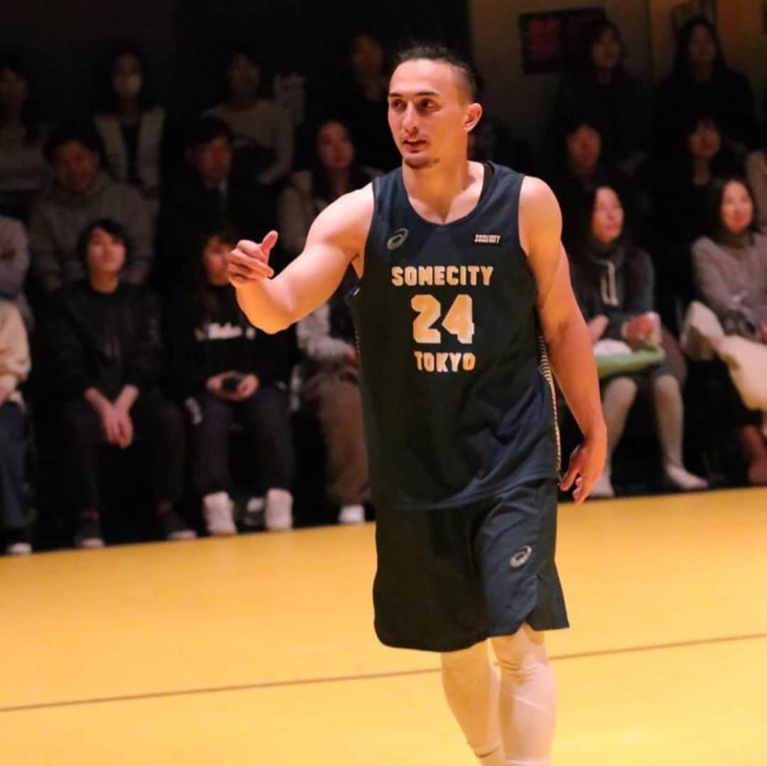 佐藤マクファーレン優樹さんのインスタグラム写真 - (佐藤マクファーレン優樹Instagram)「I miss you...🏀🥺 . . . Photo credit @fuumii2 . . . #tokyo #japan #basketball #fitness #mrworld #workout  #fashion #australia #モデル #トレーニング #東京 #ミスターワールド #フィットネス #ジム #バスケ  #ファッション #ハーフ #bリーグ #アスリート #stayhomestaysafe #stayhome #socialdistancing #quarantine #somecity #コロナに負けるな　#3x3」5月11日 19時15分 - yukisatomacfarlane