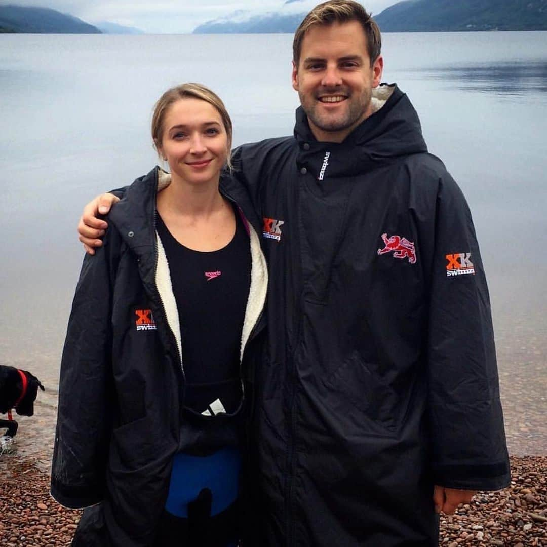 リアム・タンコックさんのインスタグラム写真 - (リアム・タンコックInstagram)「A throwback from a few years ago 💦 We love being in the water. This was @caitmcclatchey and I pre swim keeping warm in the @swimzi XK 🔥 It was definitely needed to warm up after! 🏊‍♀️🏊‍♂️💦❄️」5月12日 5時15分 - liamtancock