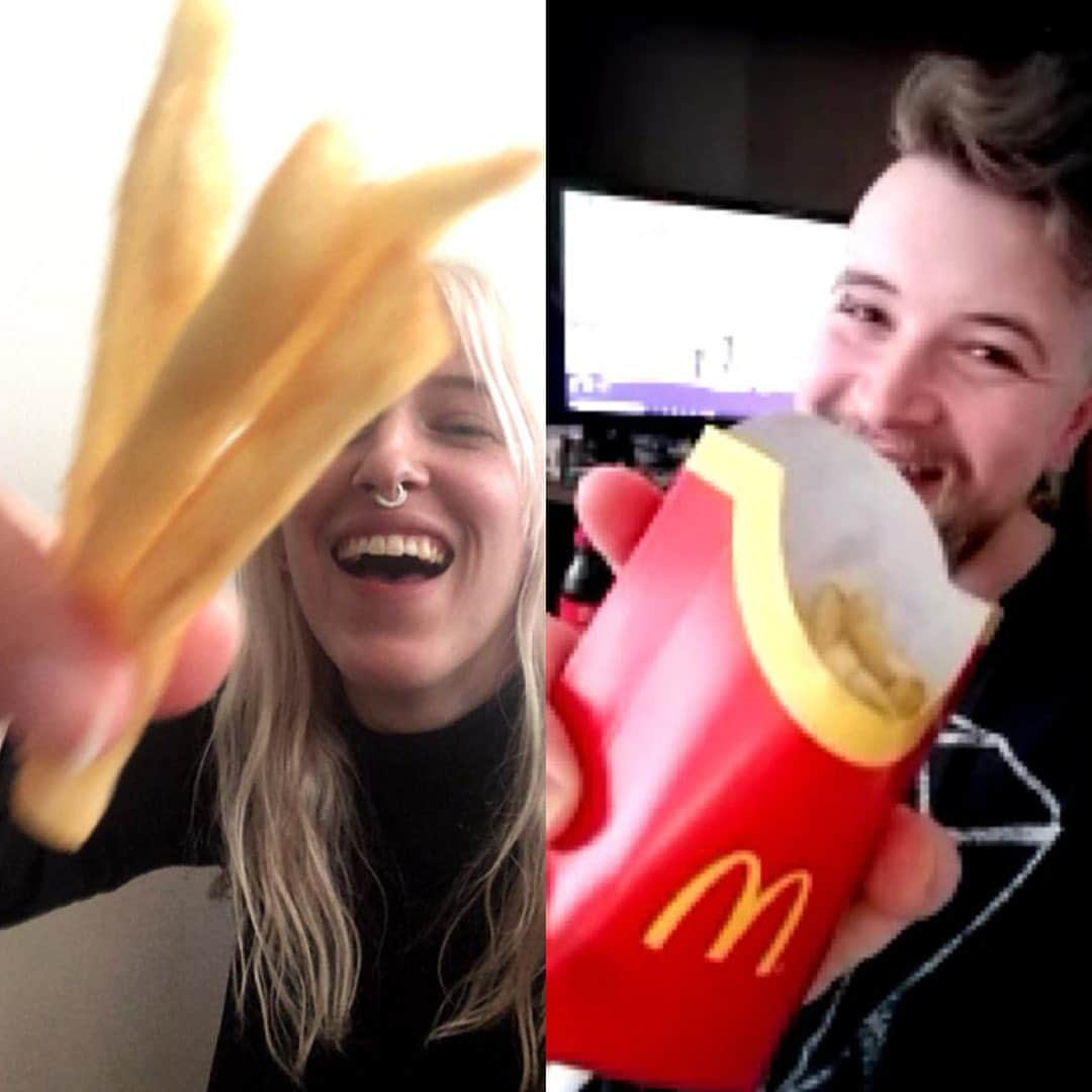 マクドナルドさんのインスタグラム写真 - (マクドナルドInstagram)「Tag a friend who’s always there for you — even when they’re not there with you. (Especially when 🍟 are involved.) ⠀⠀⠀⠀⠀⠀⠀⠀⠀ ⠀⠀⠀⠀⠀⠀⠀⠀⠀ ⠀⠀⠀⠀⠀⠀⠀⠀⠀ ⠀⠀⠀⠀⠀⠀⠀⠀⠀ ⠀⠀⠀⠀⠀⠀⠀⠀⠀ ⠀⠀⠀⠀⠀⠀⠀⠀⠀ ⠀⠀⠀⠀⠀⠀⠀⠀⠀ Etiqueta a un amigo que siempre está ahí para ti – aunque no esté contigo físicamente. (Especialmente cuando las 🍟 están involucradas.)」5月12日 6時03分 - mcdonalds