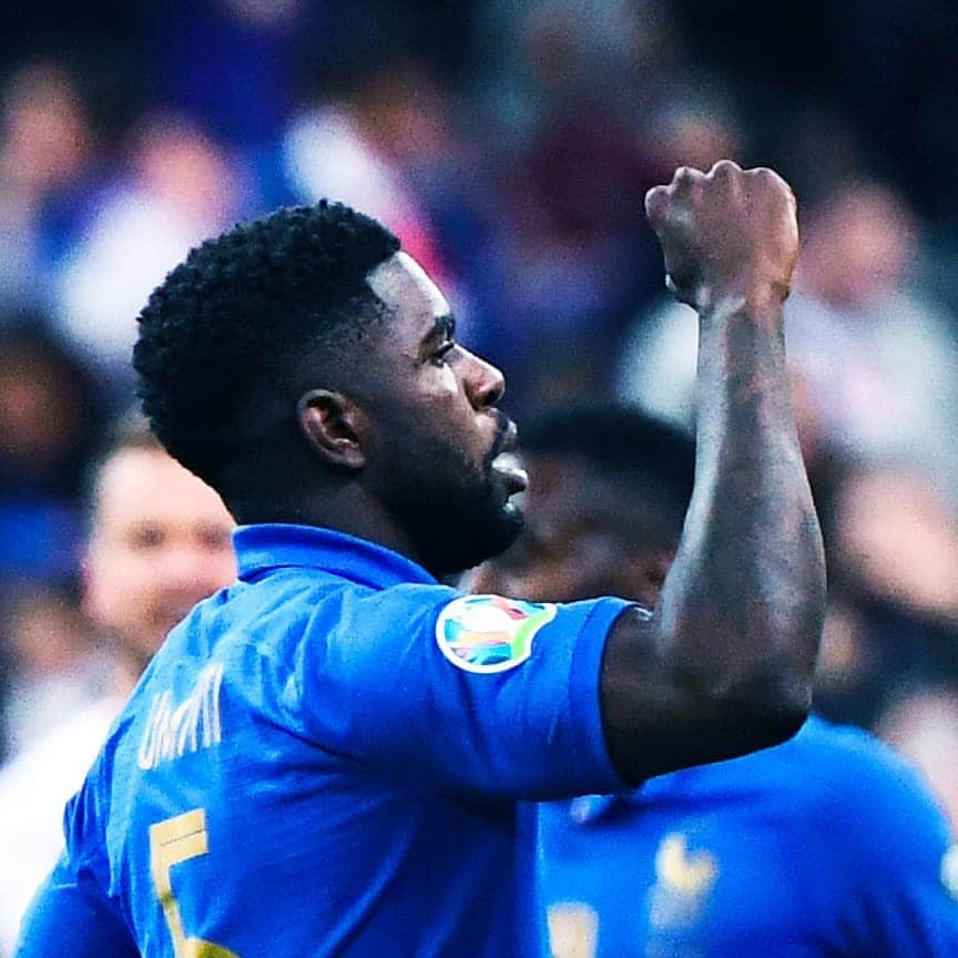 サッカー フランス代表チームさんのインスタグラム写真 - (サッカー フランス代表チームInstagram)「Tous derrière toi @samumtiti 💪 #FiersdetreBleus - Have a speedy recovery 💪」5月11日 21時10分 - equipedefrance