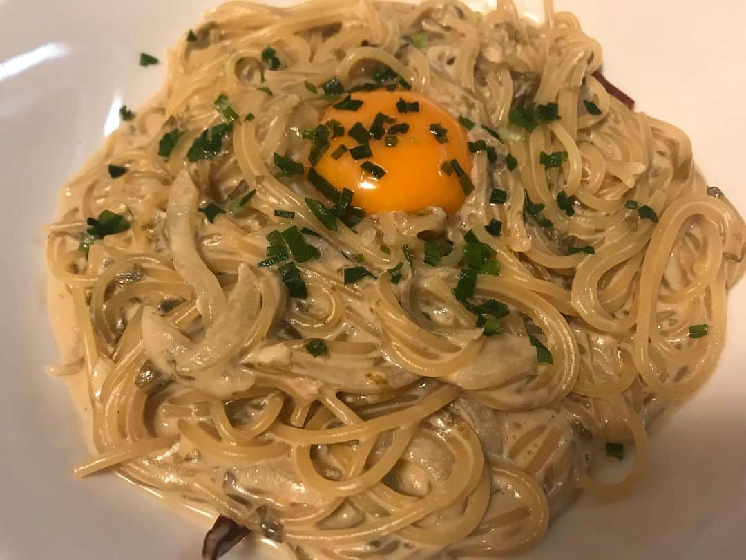 ラリソン彩華のインスタグラム：「海苔の佃煮のクリームパスタ😊 #ディナー#イタリアン#自炊#パスタ」