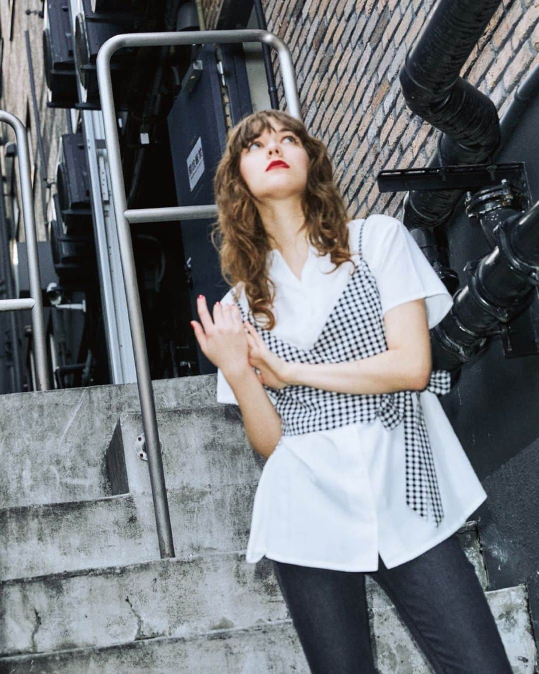 jouetieさんのインスタグラム写真 - (jouetieInstagram)「. 【PRE ORDER】 . ▼tops キーネックブラウスビスチェ ￥8,800→￥7,920(tax in) O.WHT/BLK/MNT . jouetie official WEB STORE RUNWAY channel では SUMMER PRE ORDER ITEM vol.6 10%OFF & POINT×20 & FREE SHIPPING! ～5/12(TUE) 23:59まで！ . @jouetie_official TOPページURLからチェック✔️ 商品詳細は画像をタップ🛒📌 . #jouetie #jouetie2020ss #jouetie_ootd #fashion #spring #summer #street #mixstyle #ジュエティ」5月11日 21時30分 - jouetie_official