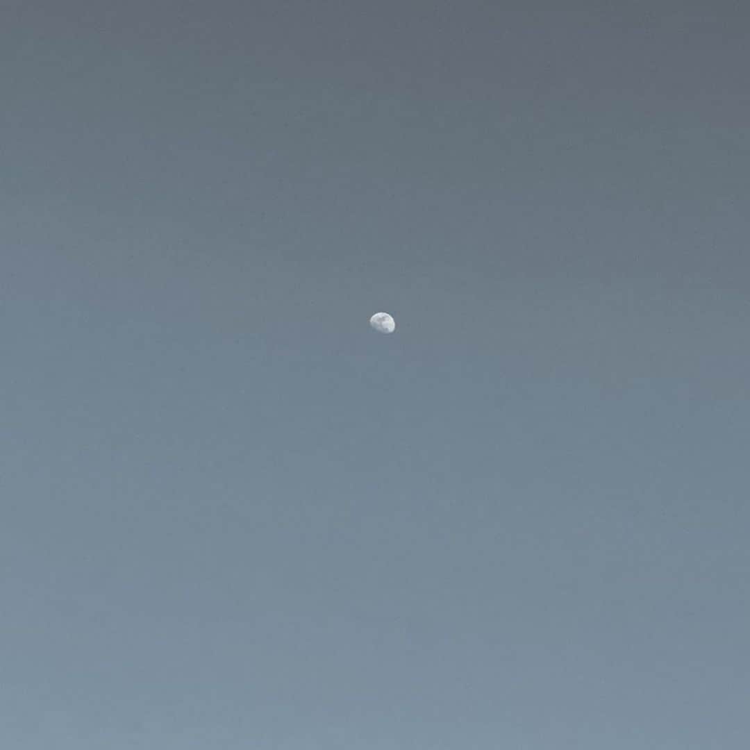 原涼香のインスタグラム：「☾」