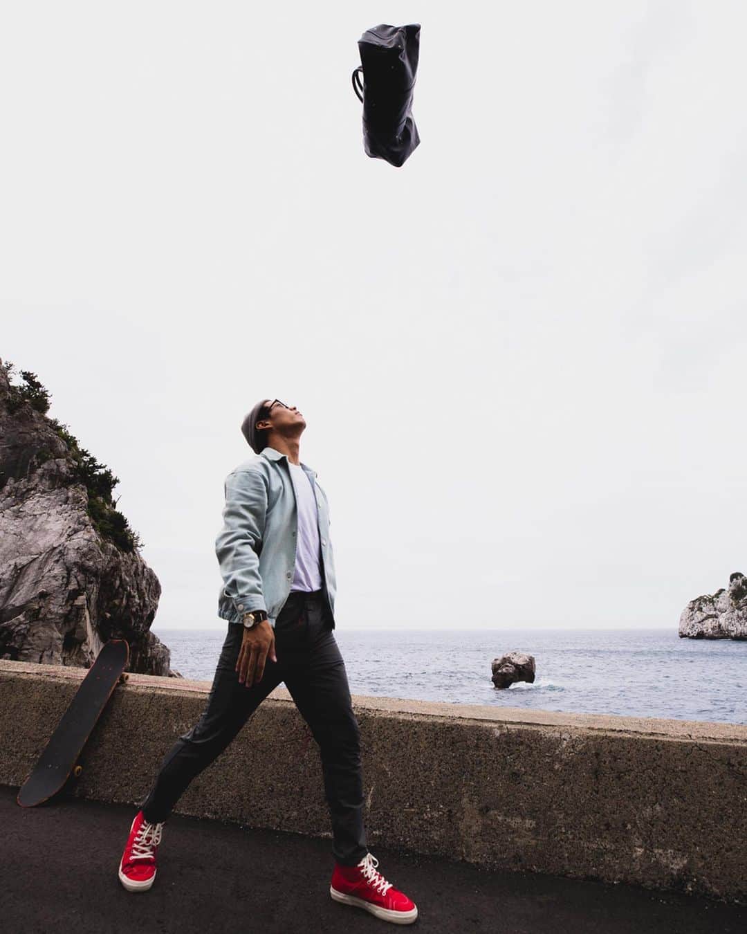 山中海輝のインスタグラム：「In my bag so much, it started raining bags for me☔️」