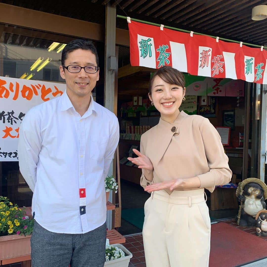 美川愛実さんのインスタグラム写真 - (美川愛実Instagram)「みなさん☺️❗️#新茶 の季節ですよ🍵#お茶のかおり園 さんで新茶の楽しみ方、教えて頂きました。  飲んで、香って、食べて？！楽しめるお茶のヒントは今週水曜日の#ktsライブニュース 、#あしたのヒント で☺️ ご主人、ご家族のみなさま、とっても分かりやすいアドバイス、ほっとするお茶の時間をありがとうございました。✨✨ #kts #ktstv #お茶 #お茶の時間」5月12日 0時02分 - aimi.mikawa