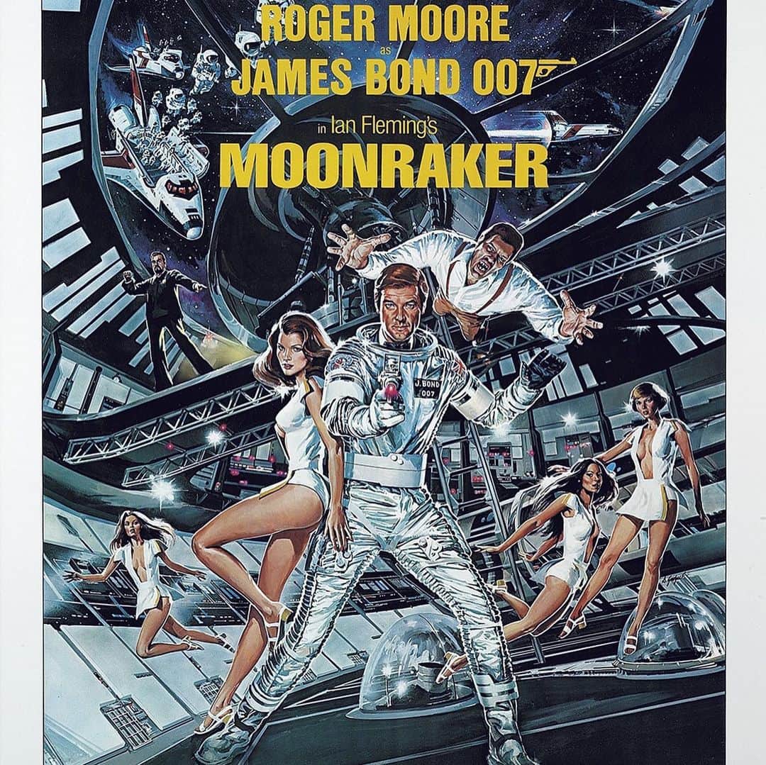 James Bond 007さんのインスタグラム写真 - (James Bond 007Instagram)「Roger Moore strikes a pose for the poster campaign for MOONRAKER (1979). This photoshoot was used as a reference by the poster artist Dan Goozee. The final poster had Bond wearing a tuxedo under the space suit.」5月12日 1時25分 - 007