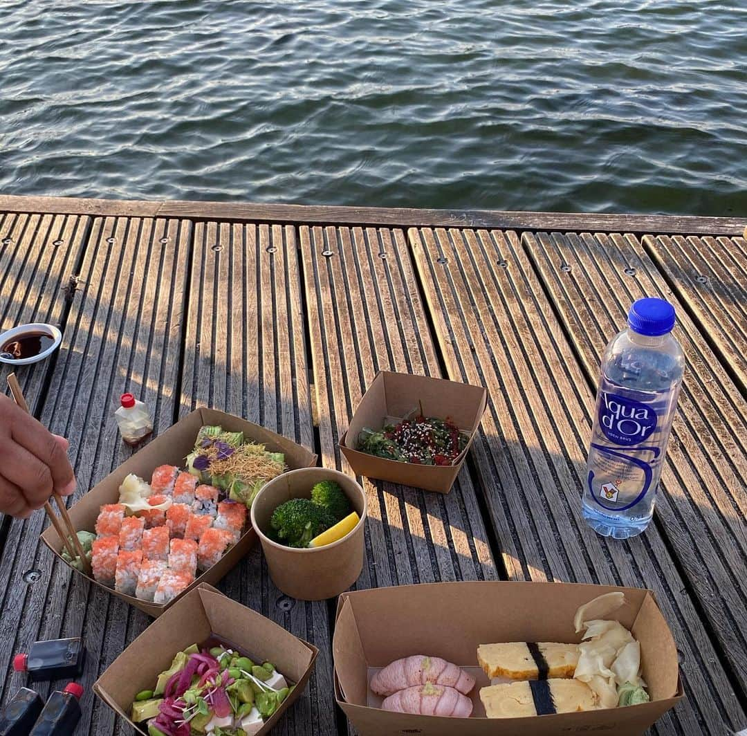 Mathilde Goehlerさんのインスタグラム写真 - (Mathilde GoehlerInstagram)「Date night 💙🌊」5月12日 2時27分 - mathildegoehler