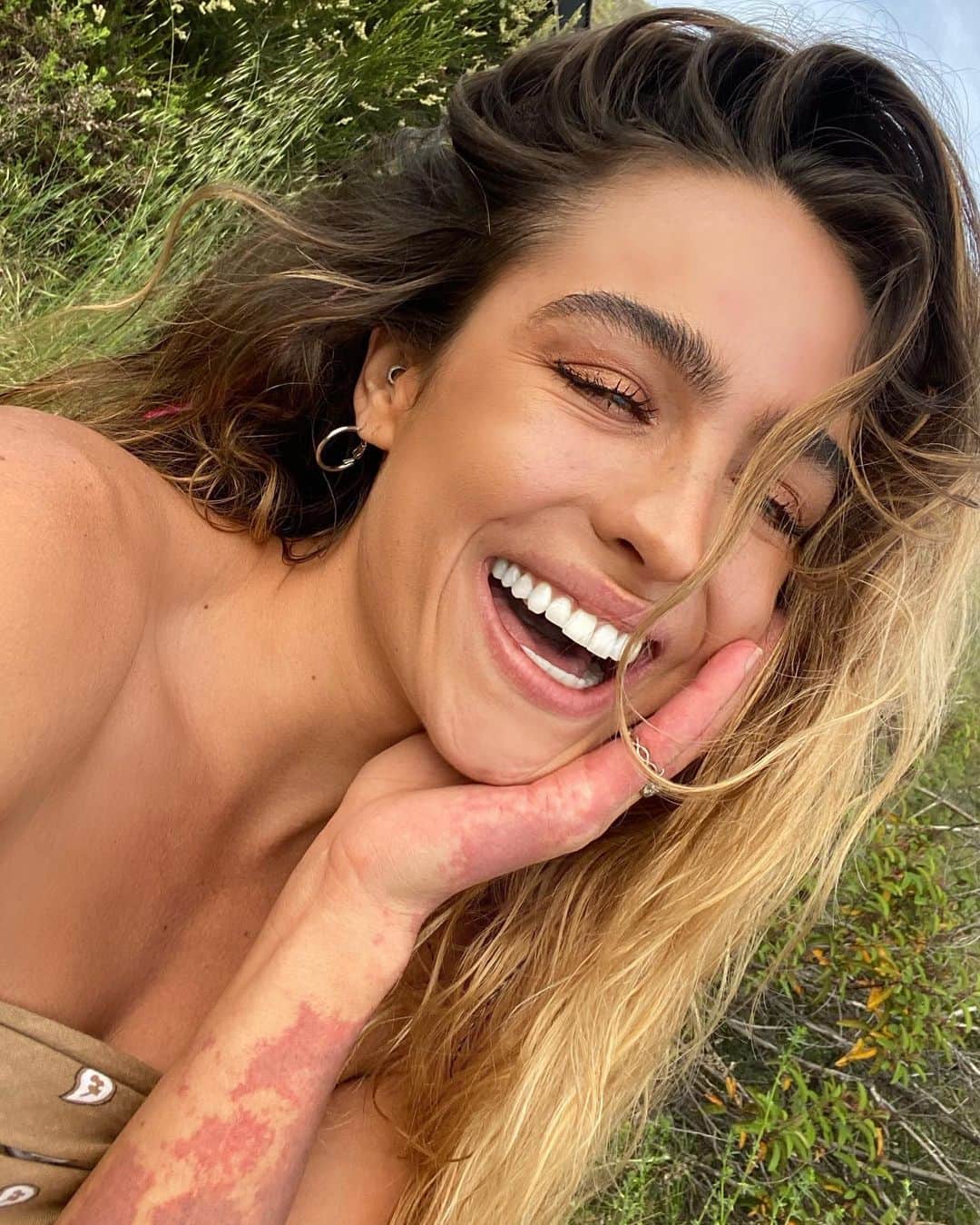 Sommer Rayさんのインスタグラム写真 - (Sommer RayInstagram)「happy to be alive on this beautiful monday morning ☀️ sending lots of positive energy, love & light your way 💛」5月12日 2時48分 - sommerray