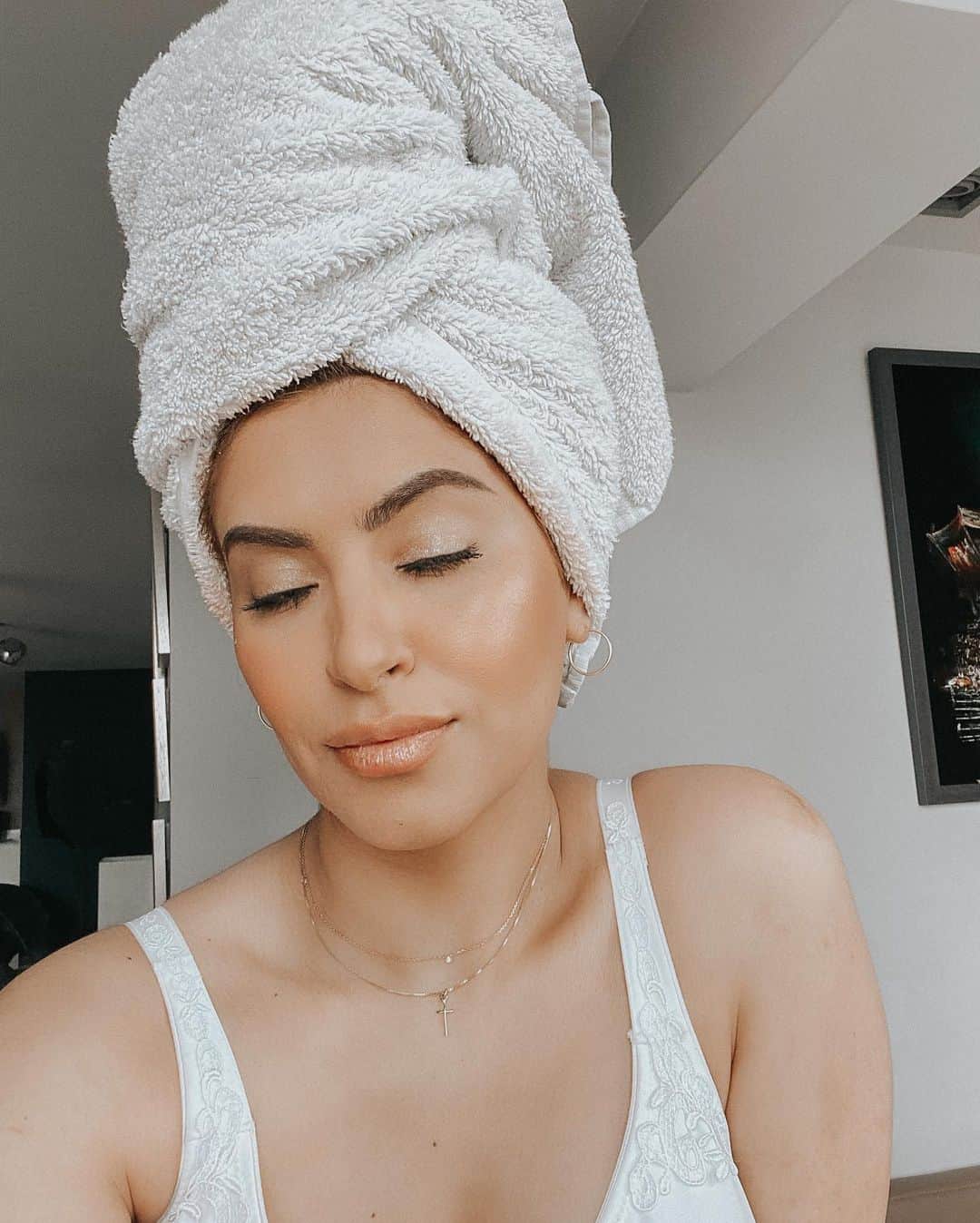 Sarah Angiusさんのインスタグラム写真 - (Sarah AngiusInstagram)「Over the years, I’ve shared so many tips and tricks with you guys. Through my tutorials here on instagram, my YouTube channel and IGTV. What are your all time favourite ones that have changed your hair game forever? Name one trick and/or one tip!😊 #letsgo #tipsandtricks #hairhacks #sharingiscaring」5月12日 3時19分 - sarahangius