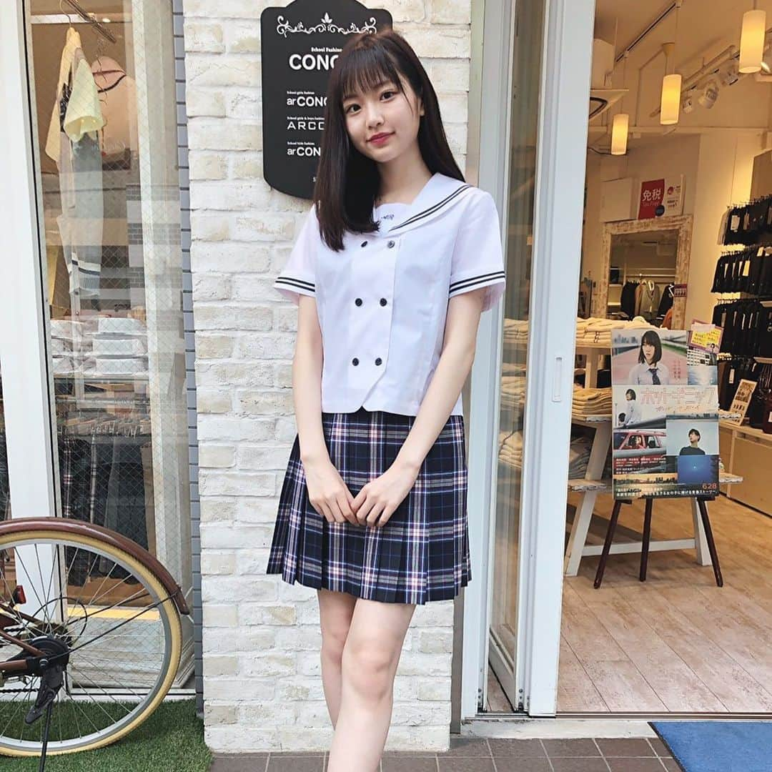 制服専門店CONOMiさんのインスタグラム写真 - (制服専門店CONOMiInstagram)「ダブルボタンセーラー服🤍 ﻿﻿ ﻿﻿﻿ モデル(@yabusaya0928 )﻿﻿ 身長→170cm﻿﻿﻿﻿ 着用サイズ✨ セーラー服→M ﻿﻿﻿ ﻿﻿﻿ ✿セーラー服 品番:ARCSL-1022-07→¥9800 . ✿スカート 品番:ARCS-2018→¥9800 ⚠️全て税抜きの金額です✨✨﻿﻿﻿﻿ ﻿﻿﻿ ﻿﻿﻿ #制服#お洒落#写真#photo#カメラ#fashion#code#スカート#skirt#ローファー#可愛い#asiangirls#高校生#jkブランド#映画#ドラマ#学校#セーラー服#highschool#MV#靴下#japanesegirl#雑誌#교복#아이돌#모델#sailorsuit#撮影#ポートレート#制服ディズニー」5月12日 10時09分 - conomi_official