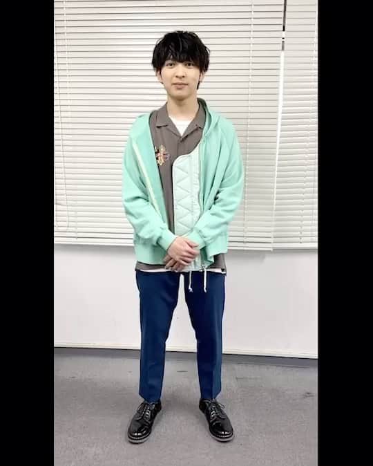 M!LKオフィシャルInstagramのインスタグラム：「＜M!LK体操🤸‍♀️ ～適度にいい運動～＞ 今日もM!LKと一緒に、おうちの中で安全に適度な運動をしましょう🏠 みなさんも毎日この時間に曲を準備してくださいね🔔 まずはイントロダクション🎵  #MILK #MILK体操 #サラブレッド御曹司CITYBOY #StayHomeEbidan #おうちで推し事」