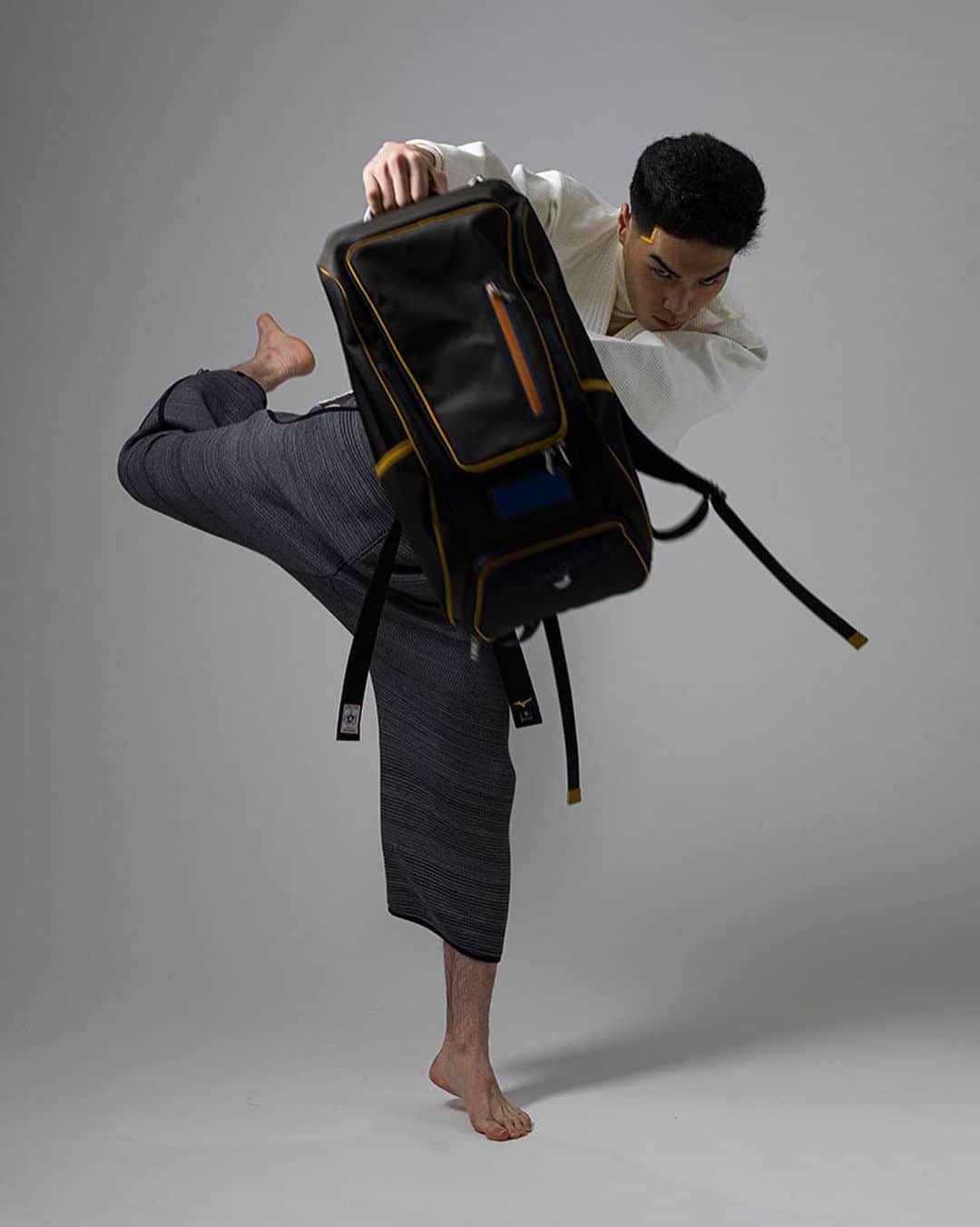マスターピースさんのインスタグラム写真 - (マスターピースInstagram)「master-piece × MIZUNO Collaboration 2020 Backpack No.02420-mz  #mspc #masterpiece #mspcproduct #mspcproductsort  #mizuno #collaboration #madeinjapan #backpack #マスターピース #ミズノ #メイドインジャパン #バックパック」5月12日 10時07分 - masterpiece_japan