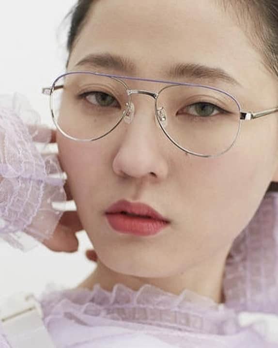 HONEY MI HONEY OFFICIALさんのインスタグラム写真 - (HONEY MI HONEY OFFICIALInstagram)「NEW IN👓✨ @doublelovers  クオリティとデザイン性の高い韓国の人気アイウェアブランド、 #doublelovers が待望の入荷！  軽量でアジア人に合わせたフレームデザインが人気の秘訣  シリーズに合わせた毎回豪華なパッケージデザインなども要チェック！  @honeymihoney_official  @honeymihoney_style  #HONEYMIHONEY #表参道 #原宿 #心斎橋 #时尚 #我的最愛 #ハニーミーハニー #tokyo #osaka #outfit #fashion  @doubleloversjapan」5月12日 11時28分 - honeymihoney_official