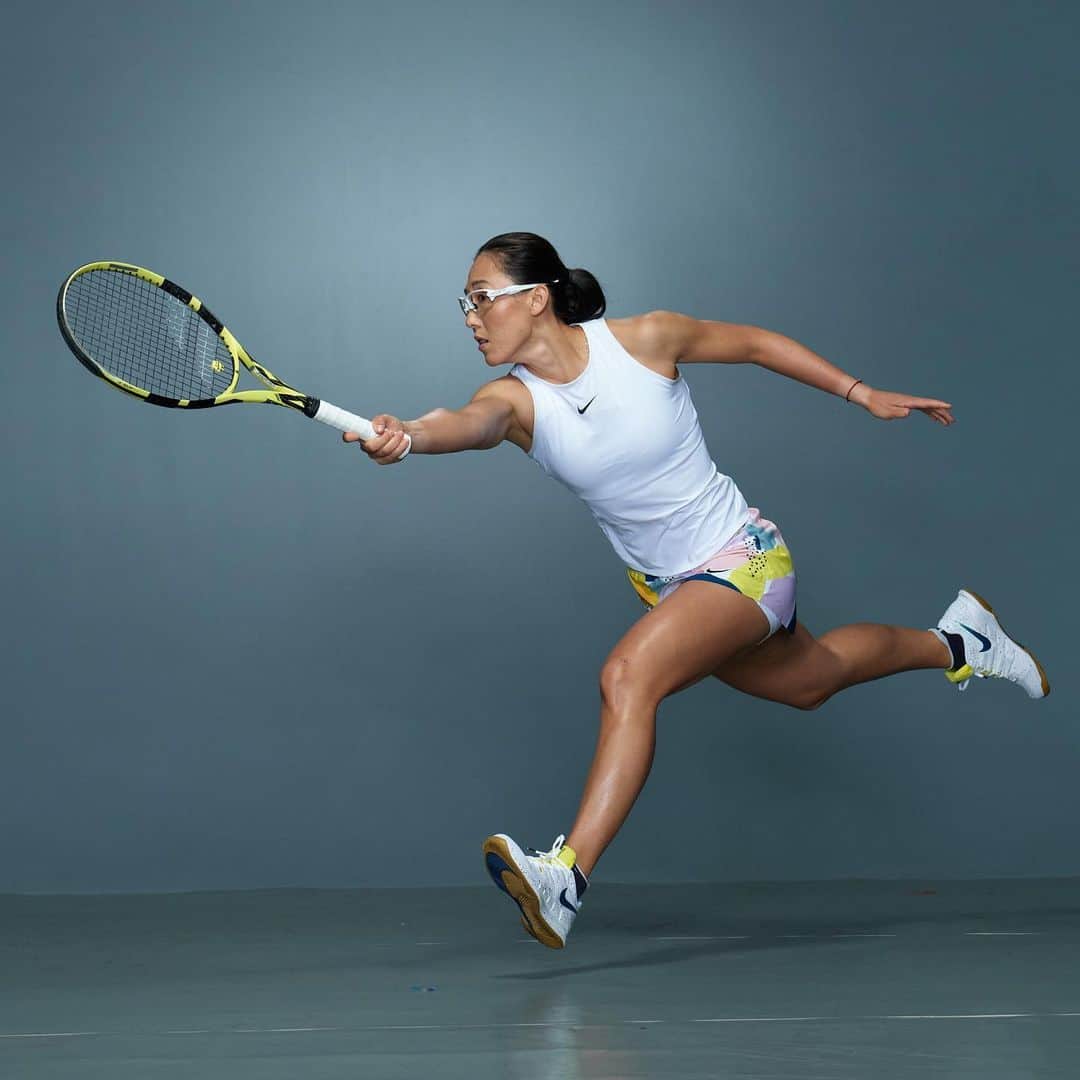 ジェン・サイサイのインスタグラム：「Miss tennis 😩」
