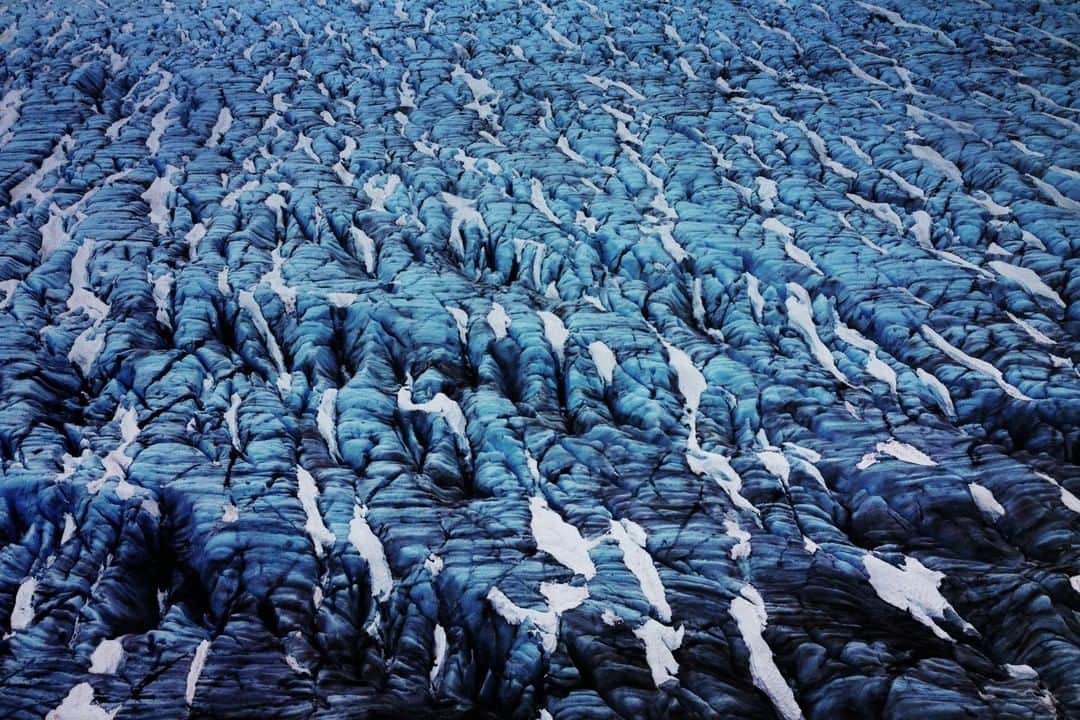 ナショナルジオグラフィックさんのインスタグラム写真 - (ナショナルジオグラフィックInstagram)「Photo by @katieorlinsky | The Herbert Glacier near Juneau, Alaska, is one of the 140 glaciers in the Juneau Icefield. Since 1948, the glacier has retreated almost half a mile (nearly a kilometer).」5月12日 11時35分 - natgeo